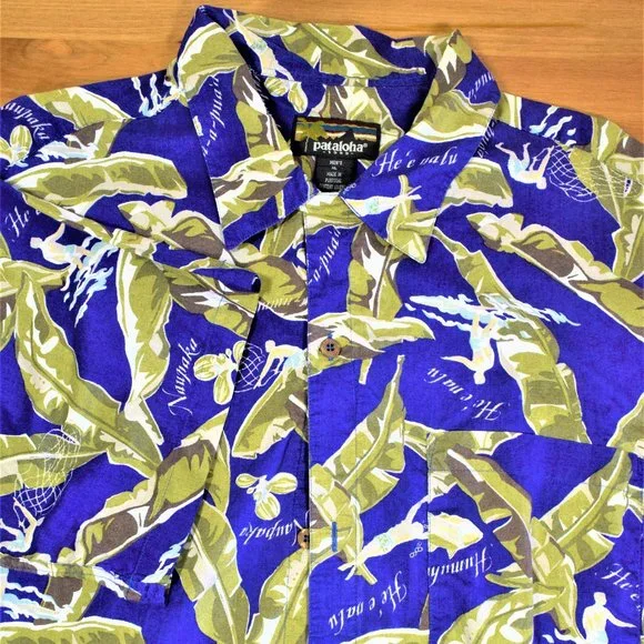 Vintage Men's 90s Blue Climbing Hawaiian Aloha Shirt